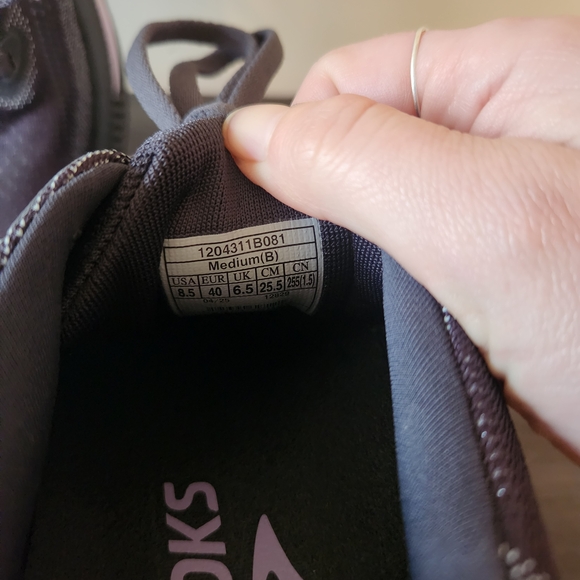 Womens Brooks Ghost 17 Running Shoe Size 8.5 - Picture 6 of 7